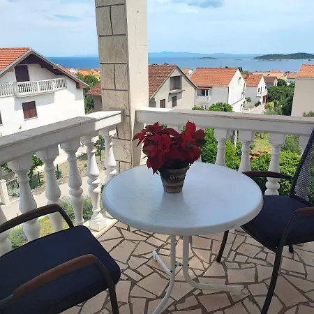 Apartment Dodik *