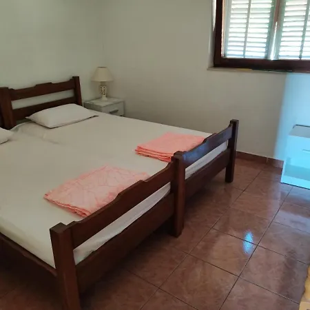 Dodik アパート *